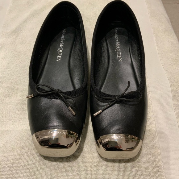 ALEXANDER MCQUEEN 
Metal Toe Punk Ballet Flats - Picture 2 of 10